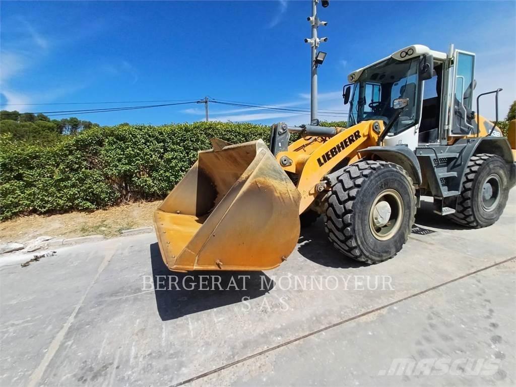 Liebherr L538 Naudoti ratiniai krautuvai