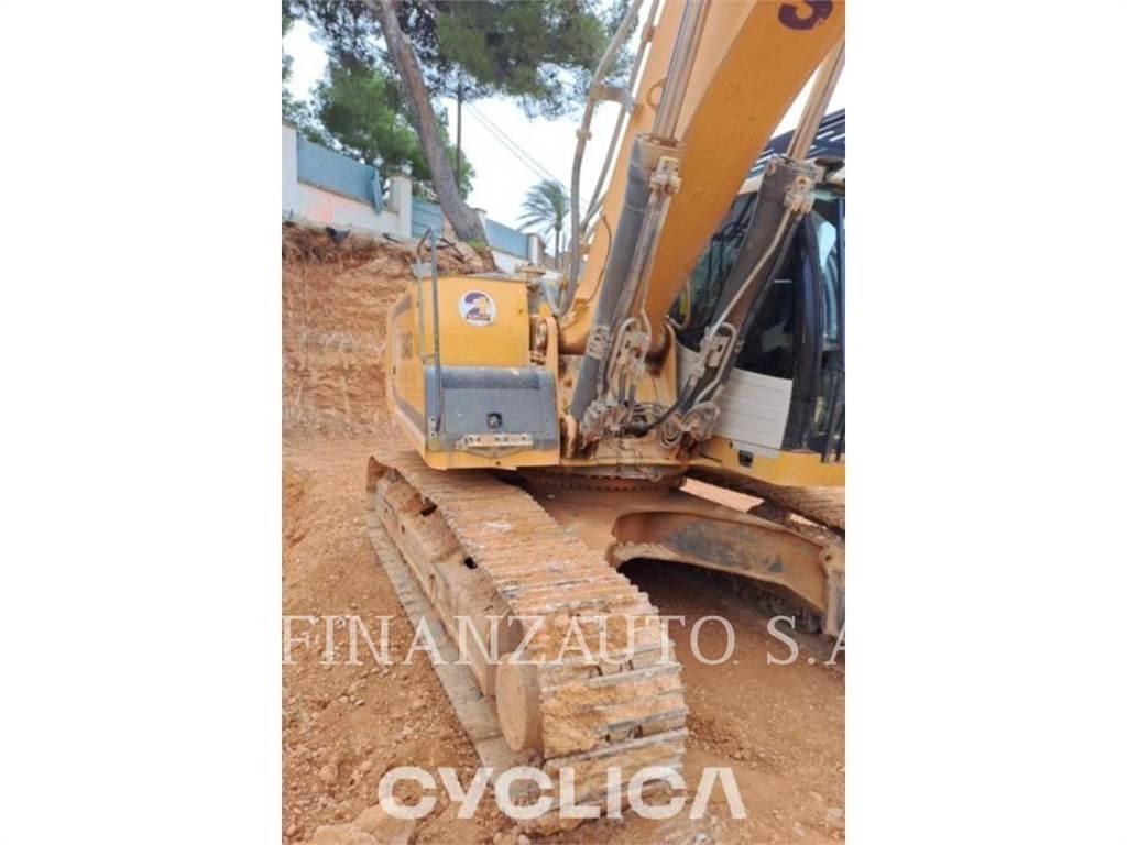 Liebherr R946 Vikšriniai ekskavatoriai