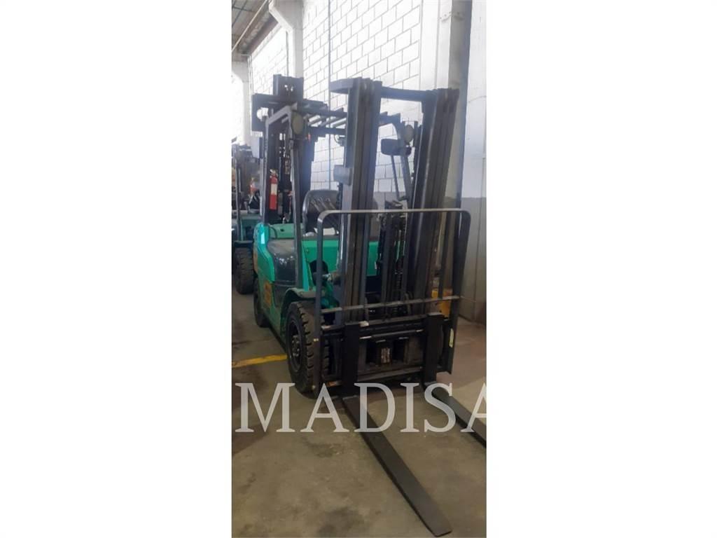 Mitsubishi FG25N Šakiniai krautuvai - Kita