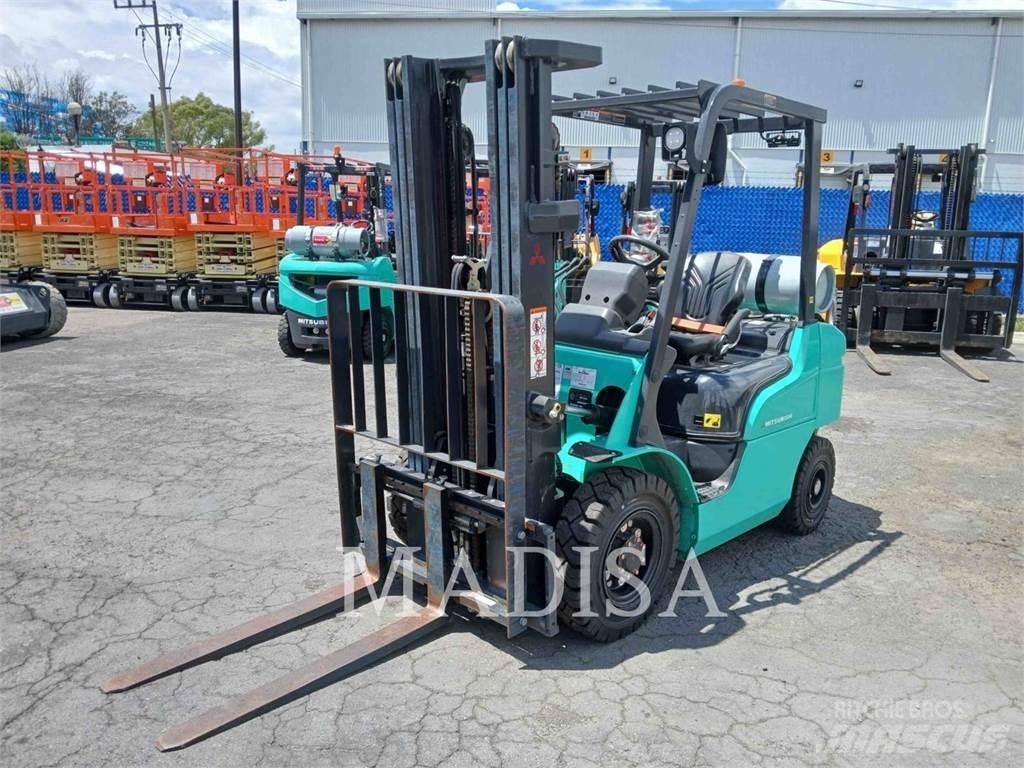 Mitsubishi FG25N5-LE Šakiniai krautuvai - Kita