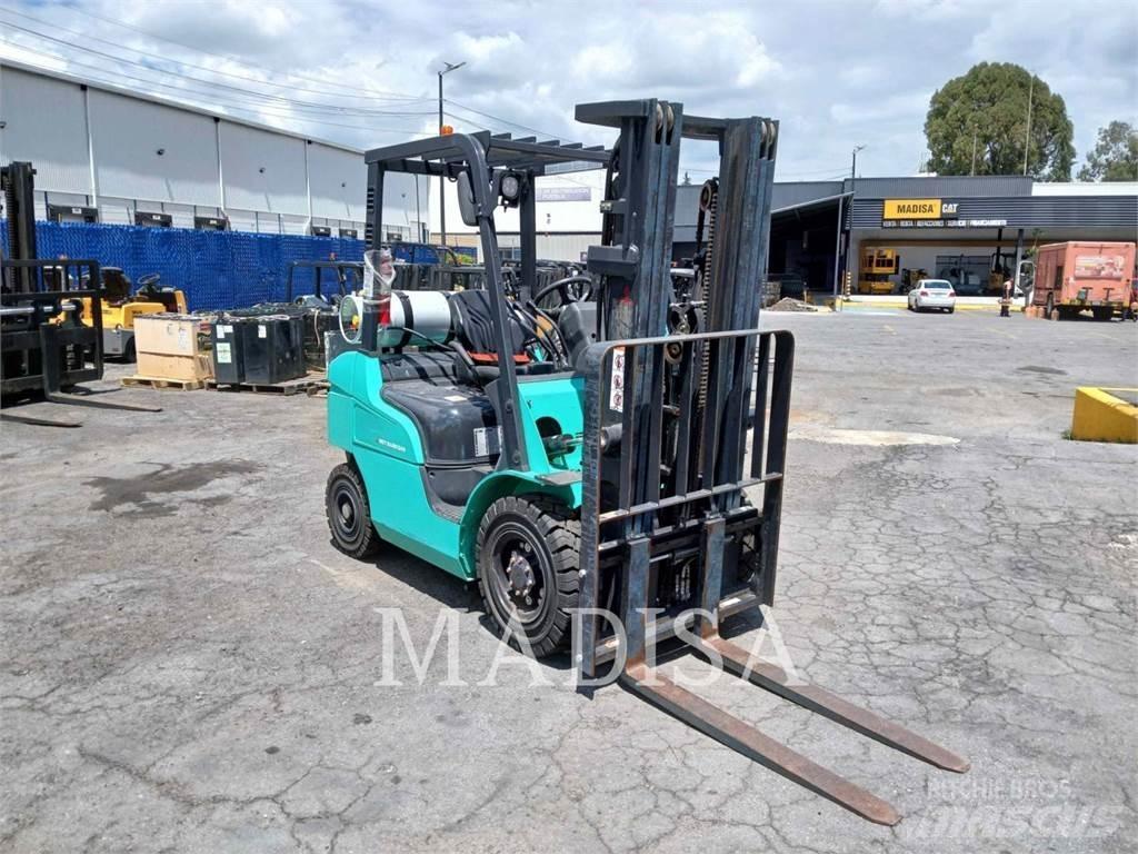 Mitsubishi FG25N5-LE Šakiniai krautuvai - Kita