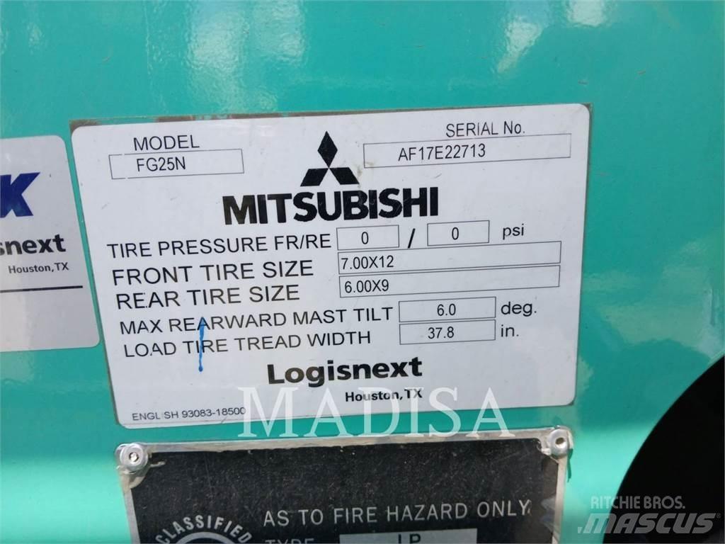 Mitsubishi FG25N5-LE Šakiniai krautuvai - Kita