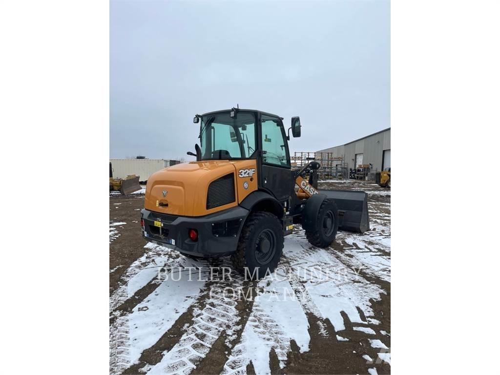 New Holland 321F Naudoti ratiniai krautuvai