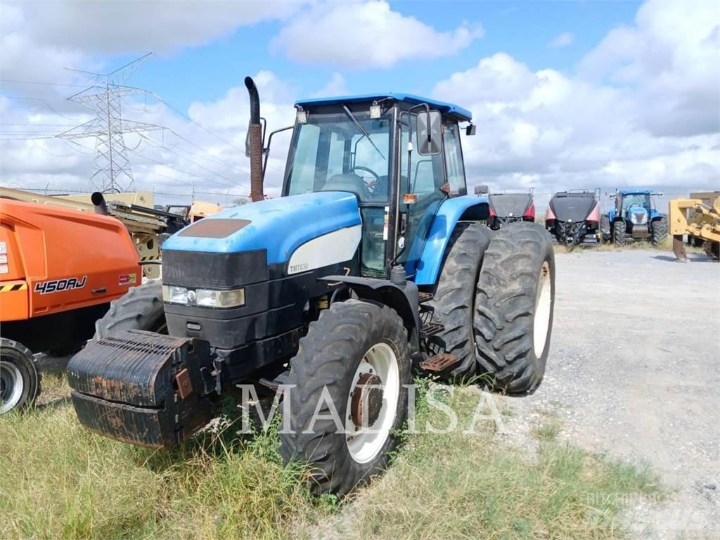 New Holland T7030 Traktoriai