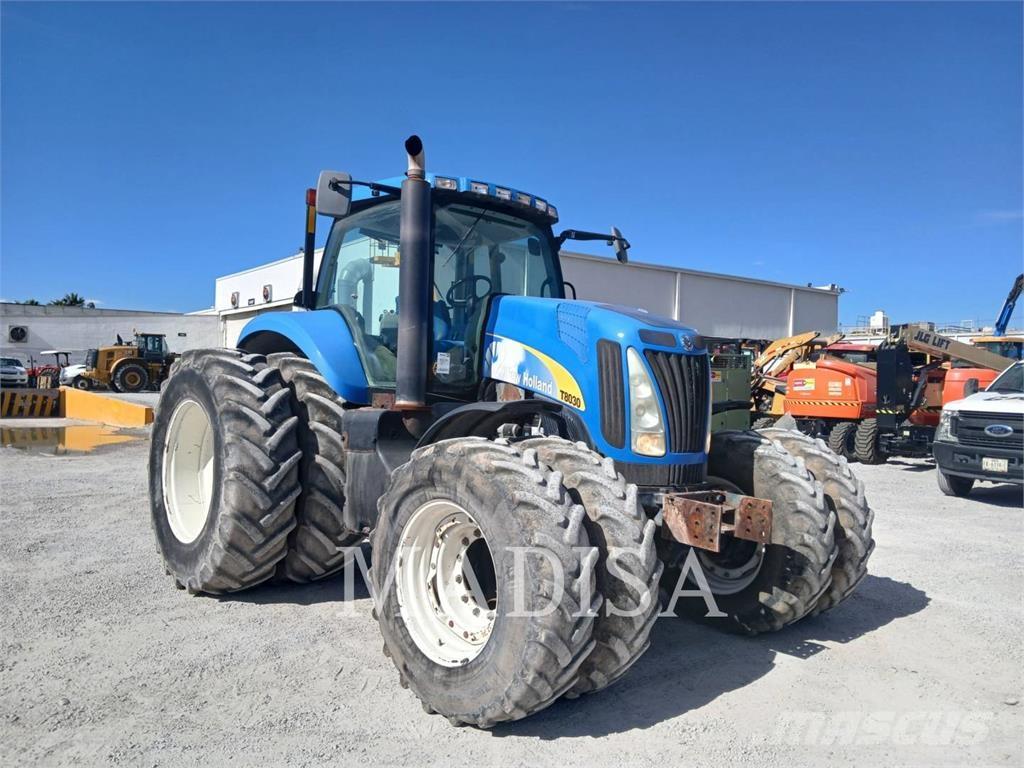 New Holland T8030 Traktoriai
