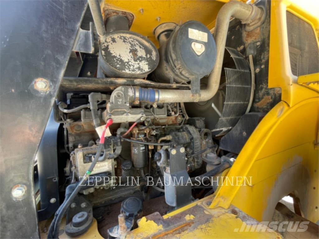 New Holland W190 Naudoti ratiniai krautuvai