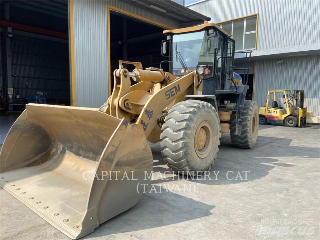 SEM MACHINERY 669 C Naudoti ratiniai krautuvai
