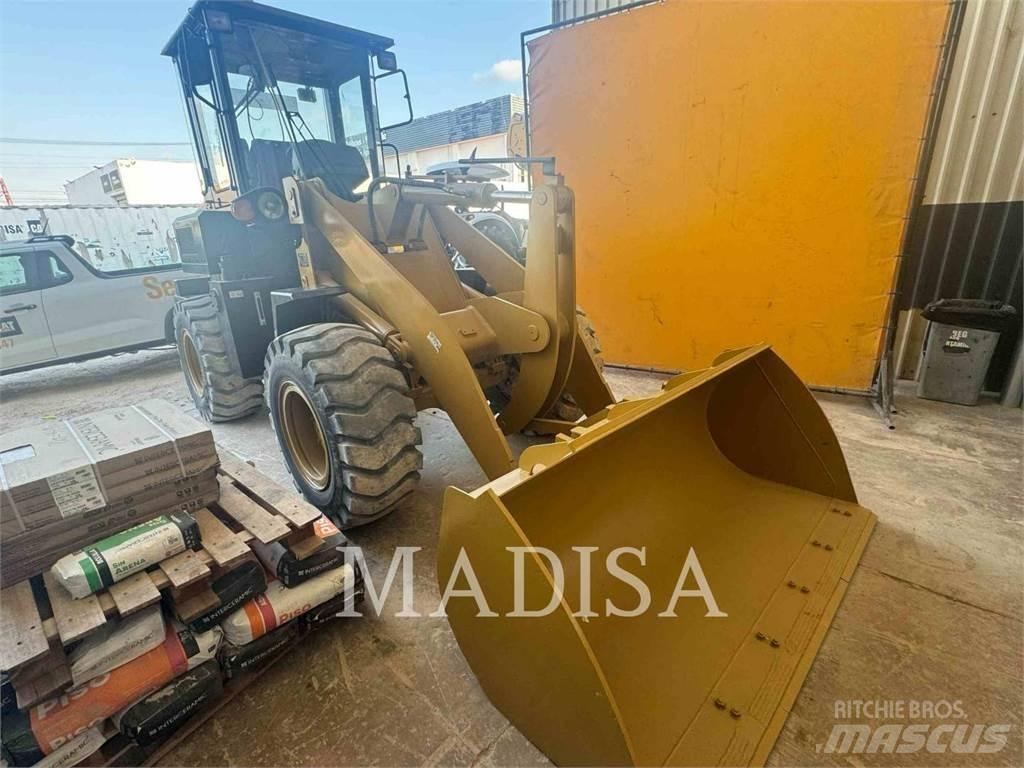 SEM MACHINERY SEM618D Naudoti ratiniai krautuvai