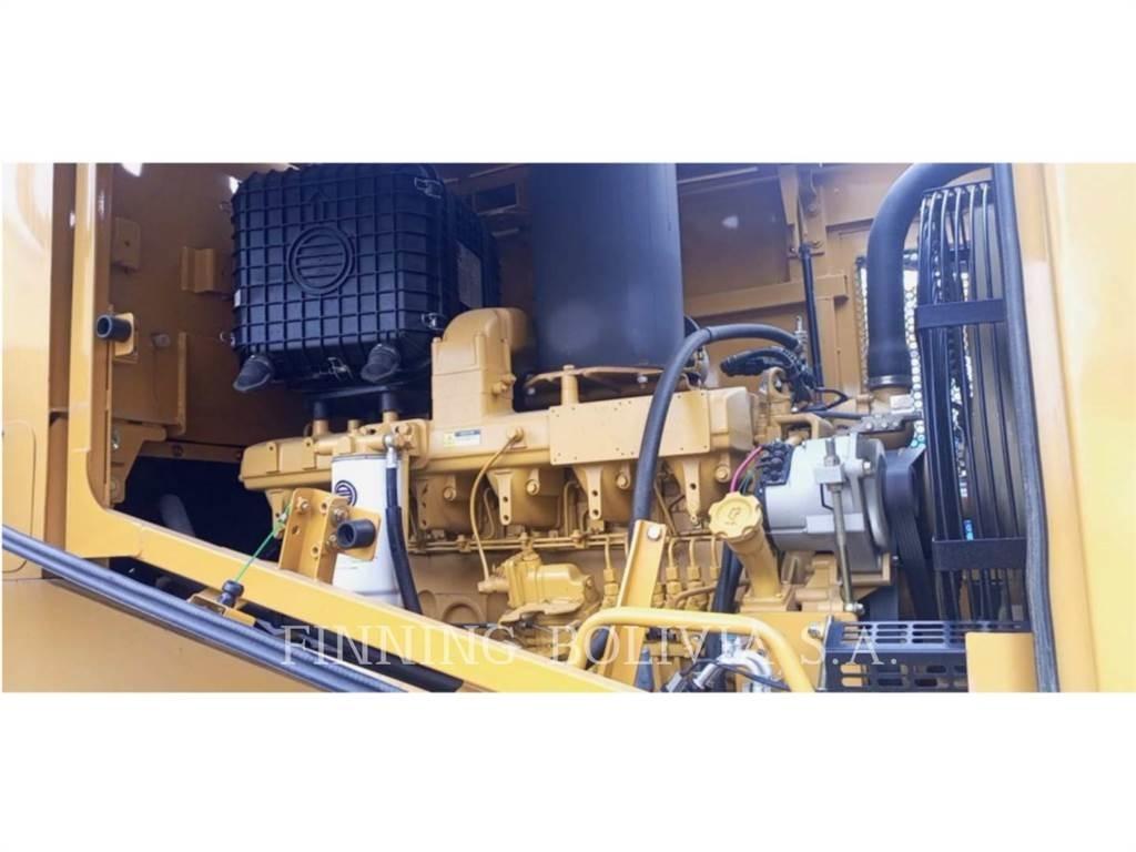 SEM MACHINERY SEM668D Naudoti ratiniai krautuvai