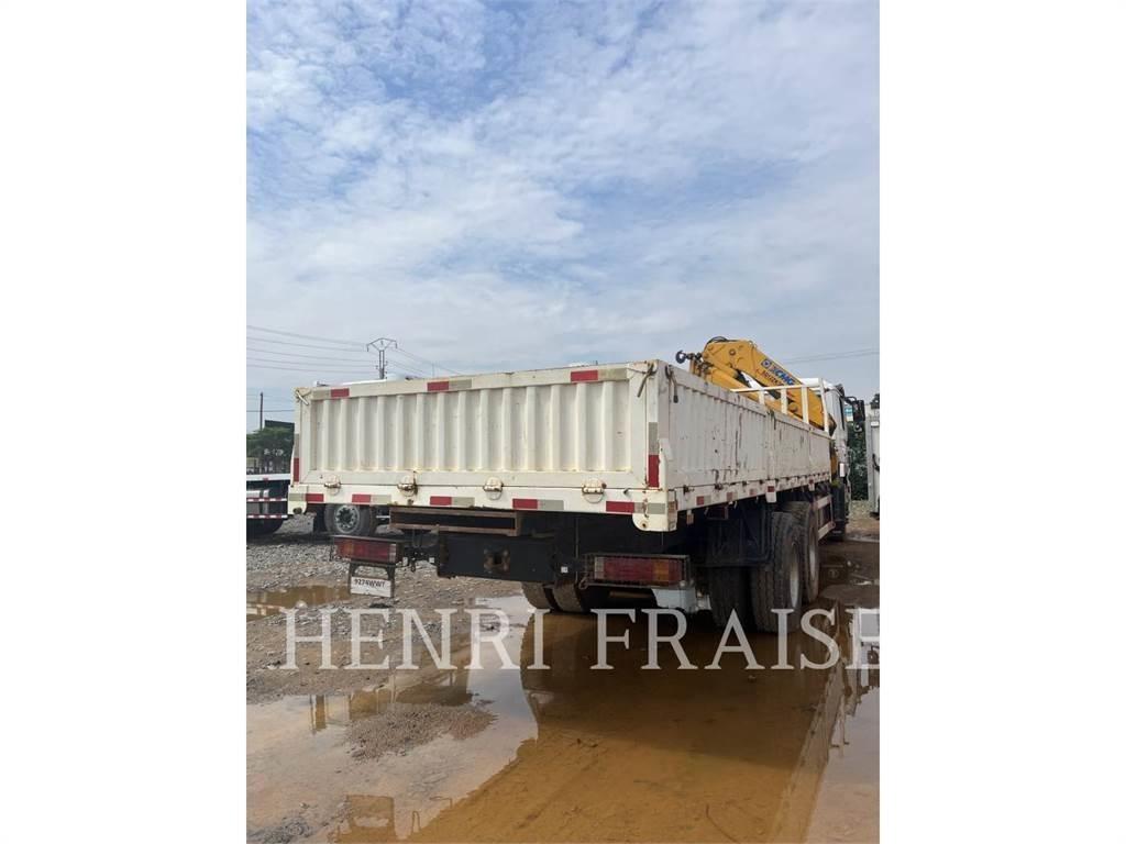 Shacman CAMION GRUE 12T Visureigiai kranai