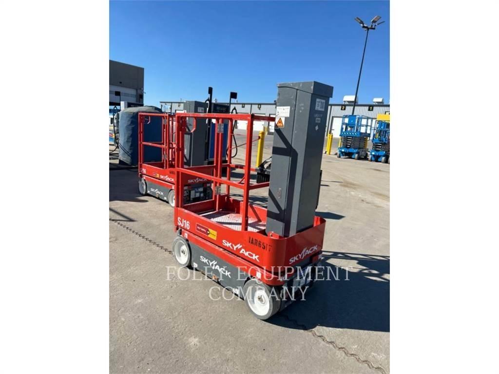 Skyjack SJ16 Žirkliniai keltuvai