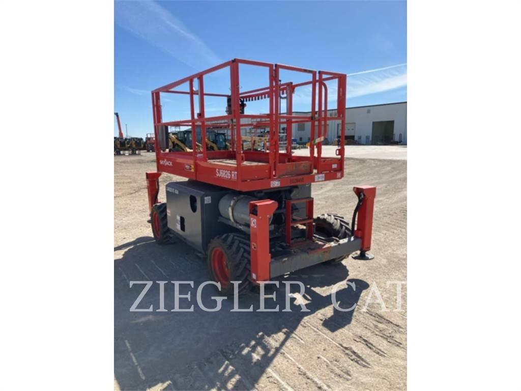 Skyjack SJ6826RT Žirkliniai keltuvai