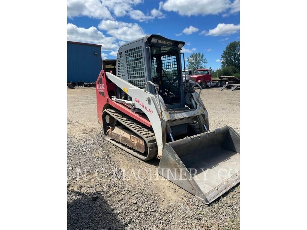 Takeuchi TL230 Krautuvai su šoniniu pasukimu