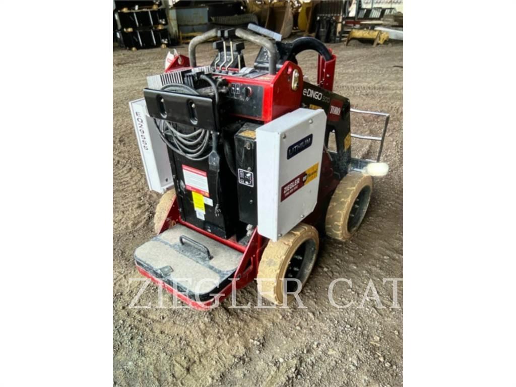 Toro E-DINGO 500 Krautuvai su šoniniu pasukimu