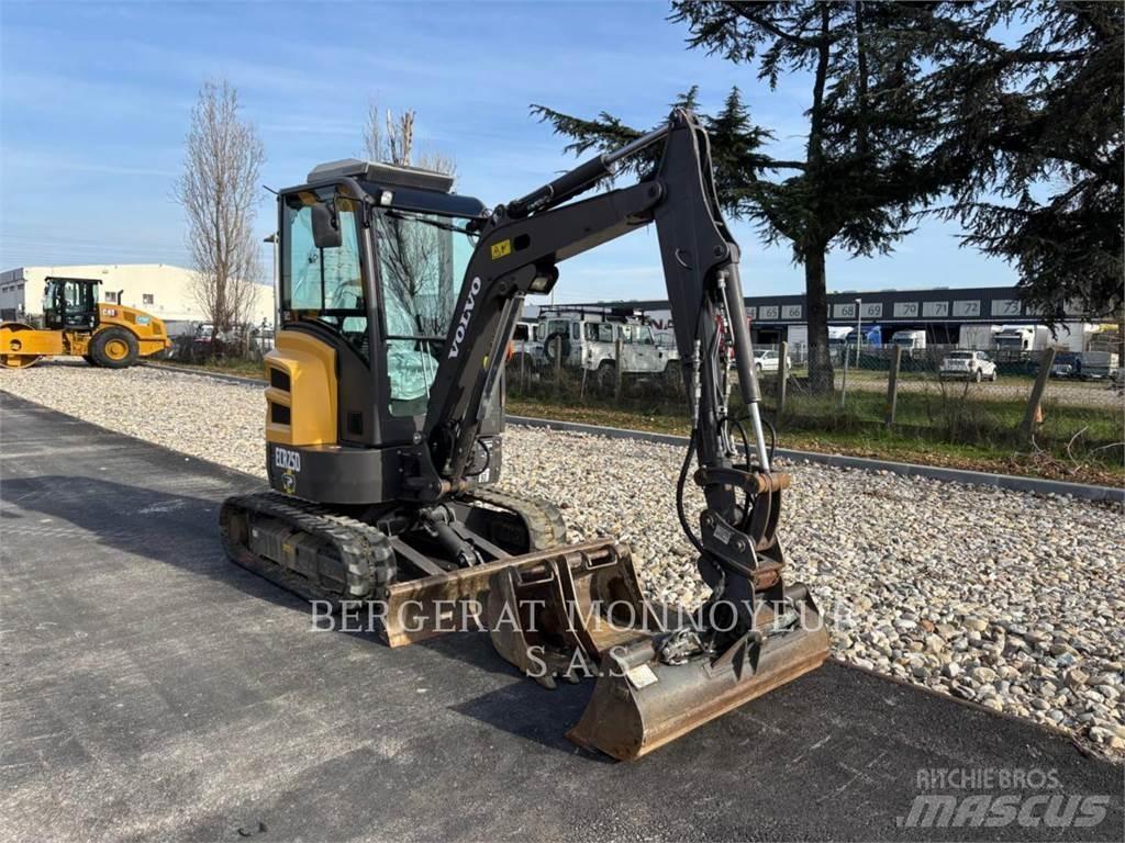 Volvo ECR25D Vikšriniai ekskavatoriai