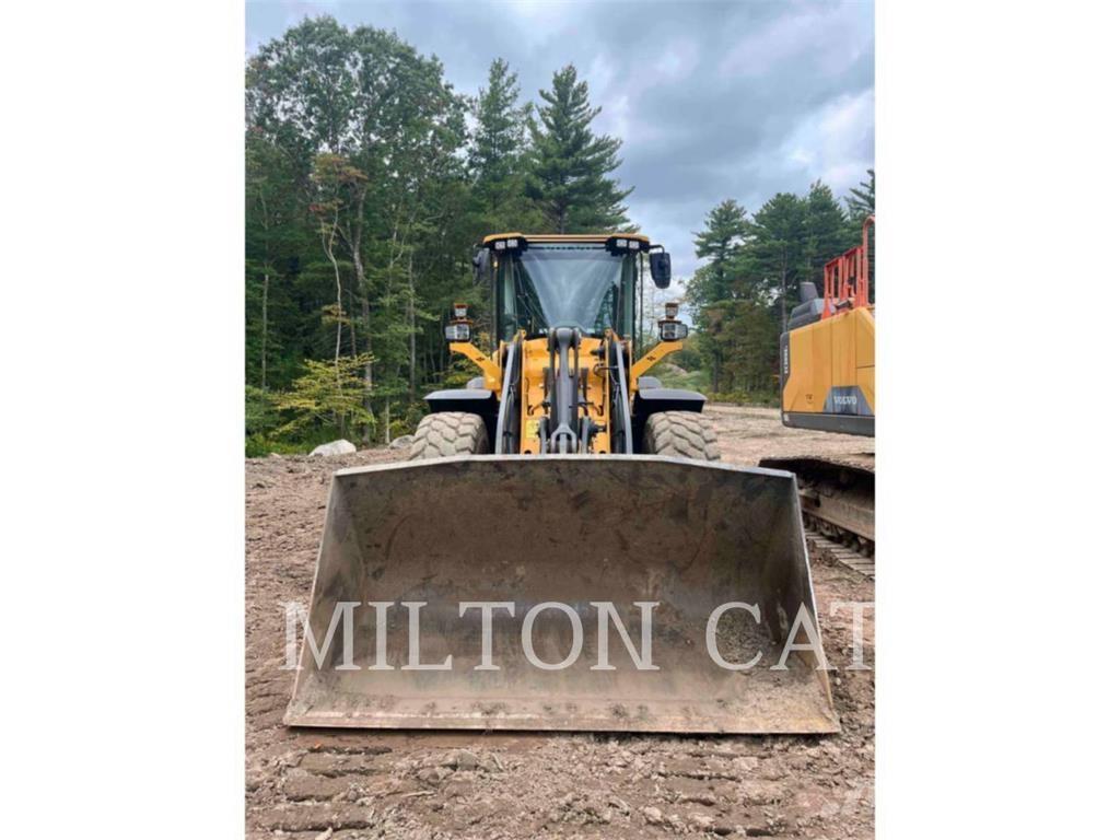 Volvo L70H Naudoti ratiniai krautuvai