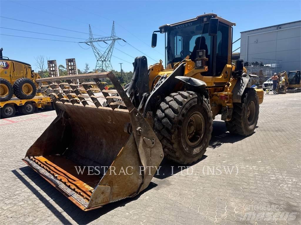 Volvo L90F Naudoti ratiniai krautuvai