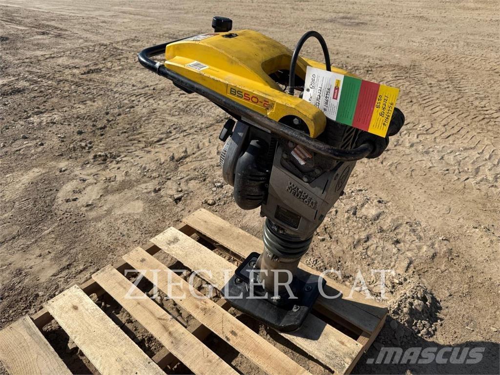 Wacker BS50-2 Gruntiniai volai