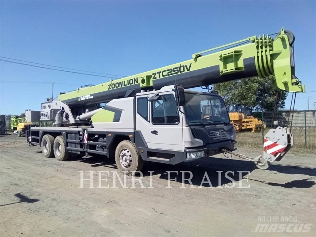 Zoomlion ZTC250V31 Visureigiai kranai