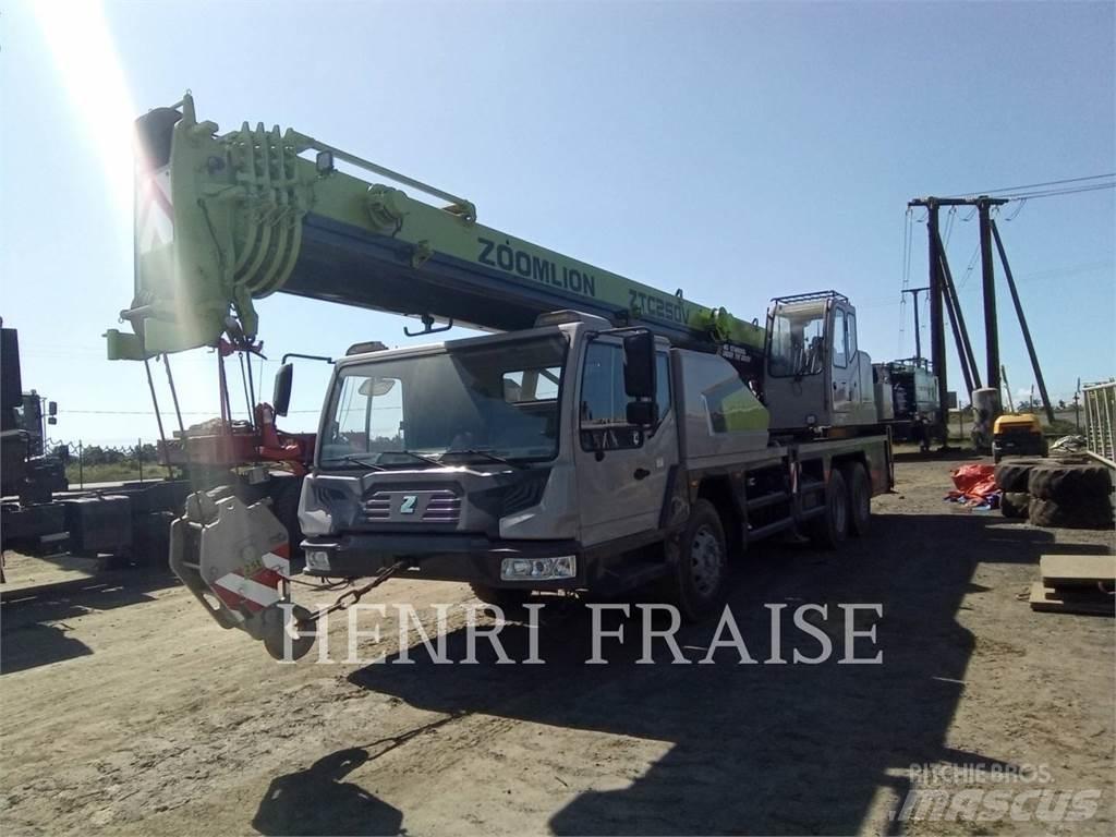 Zoomlion ZTC250V31 Visureigiai kranai
