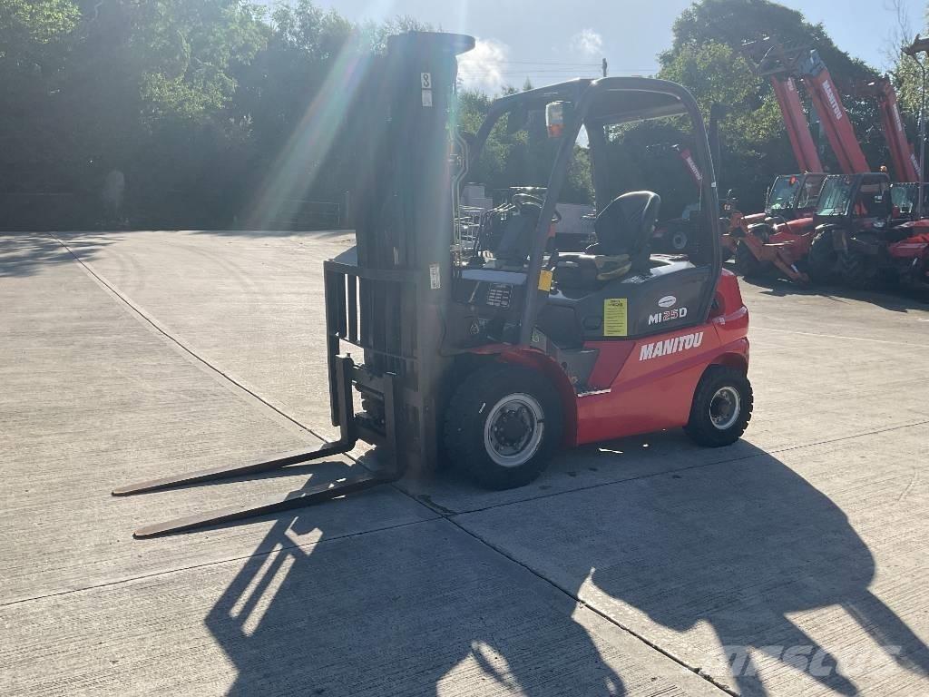 Manitou MI 25 G Teleskopiniai krautuvai