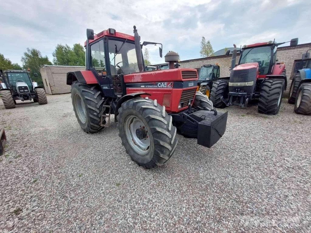 Case IH 1255 XL Traktoriai