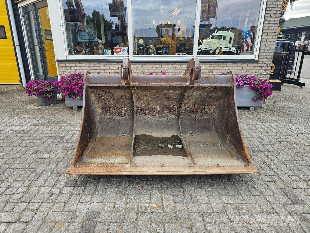  Onbekend Slotenbak Kaušai