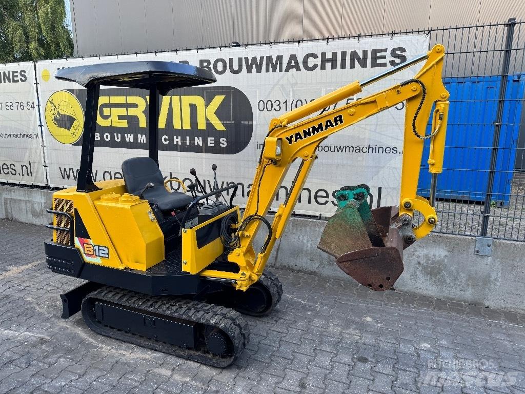 Yanmar B12 Mini ekskavatoriai < 7 t