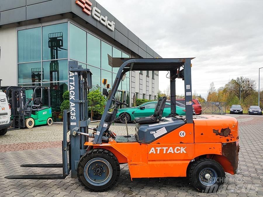 Attack AK35 Dyzeliniai krautuvai