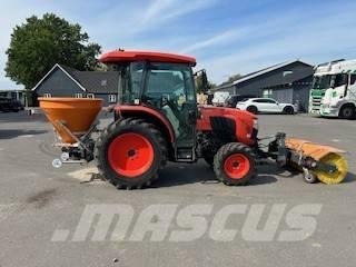 Kubota L2-452 Naudoti kompaktiški traktoriai