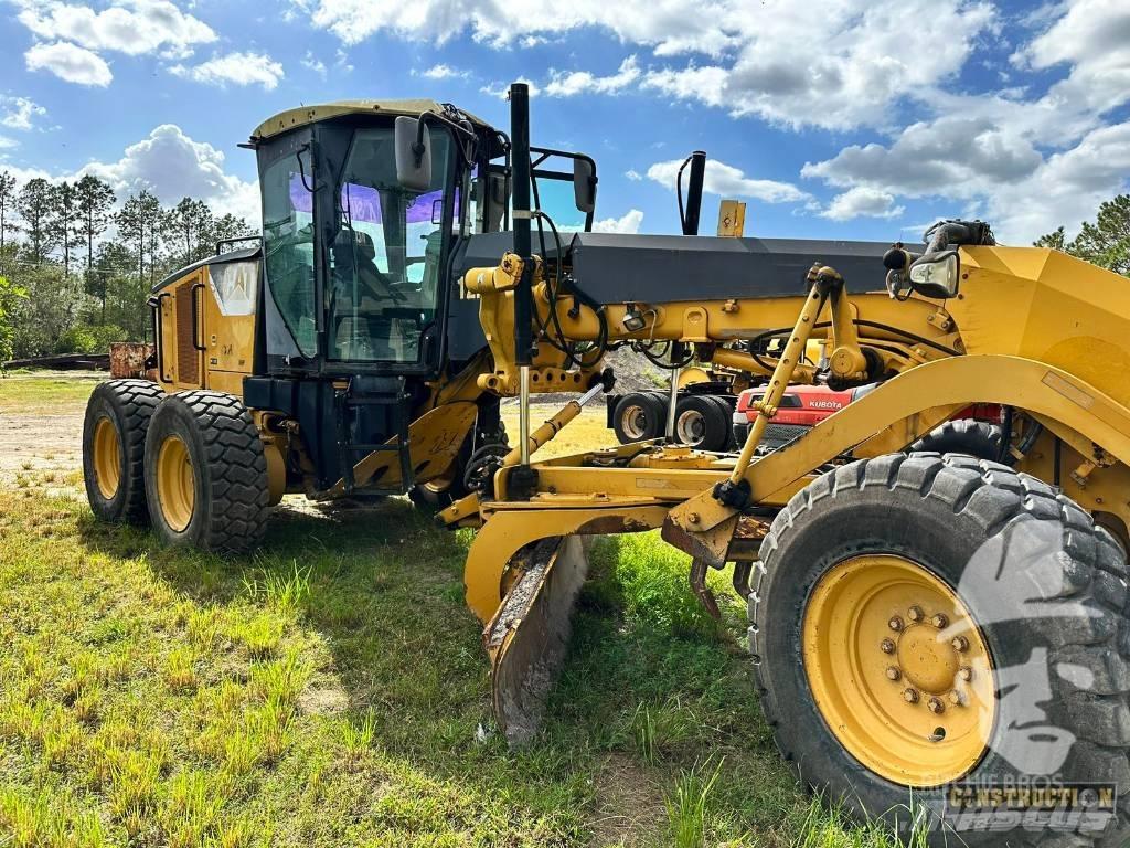 CAT 12 M Greideriai