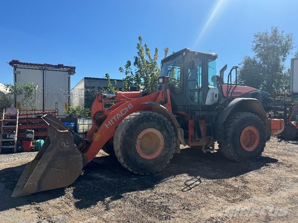 Hitachi ZW 220-3 Naudoti ratiniai krautuvai