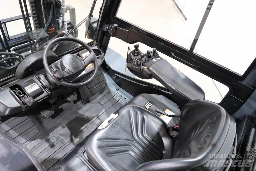 Toyota 40-8FD60N Dyzeliniai krautuvai