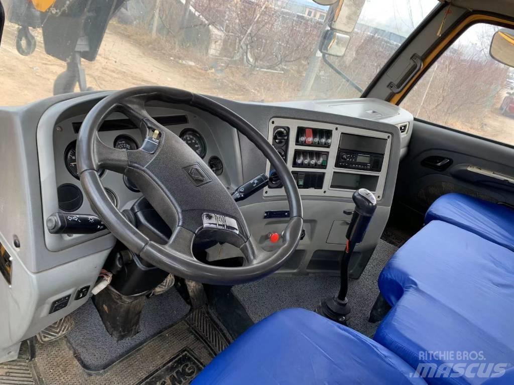 XCMG QY25K5-I Visureigiai kranai