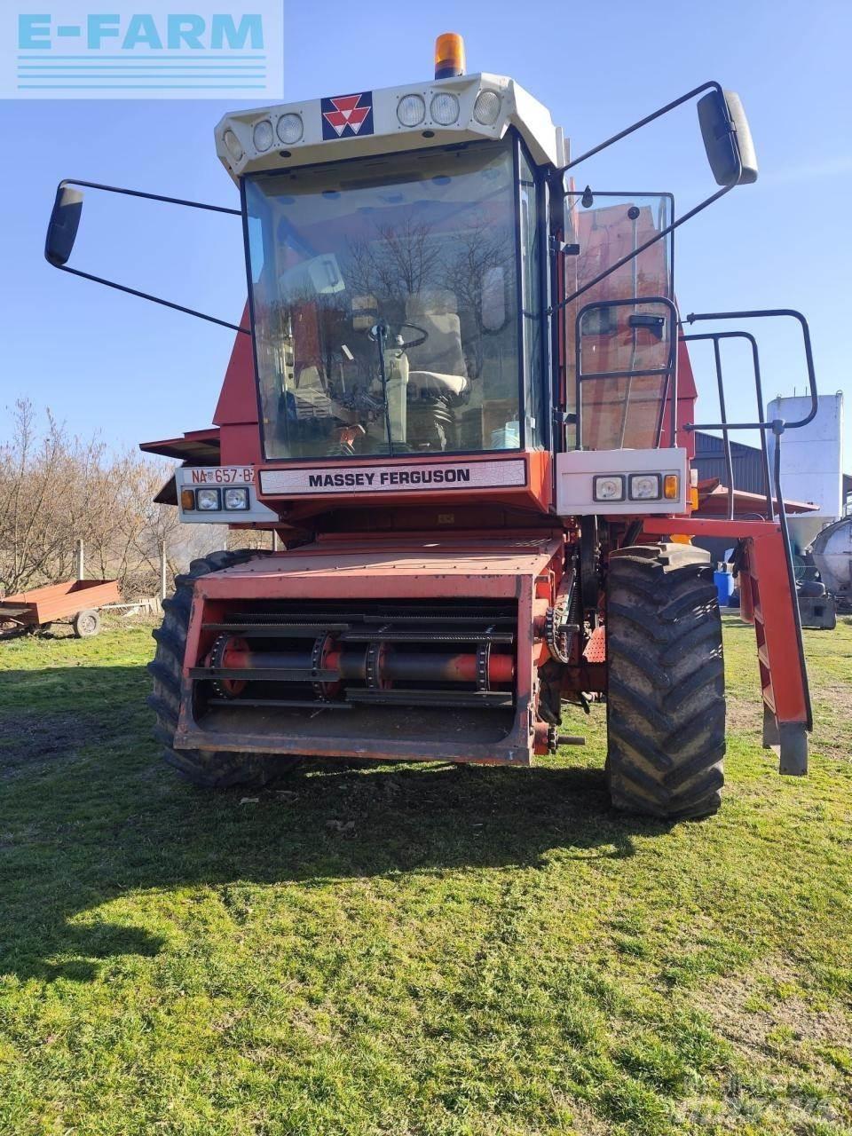Massey Ferguson 38 Derliaus nuėmimo kombainai
