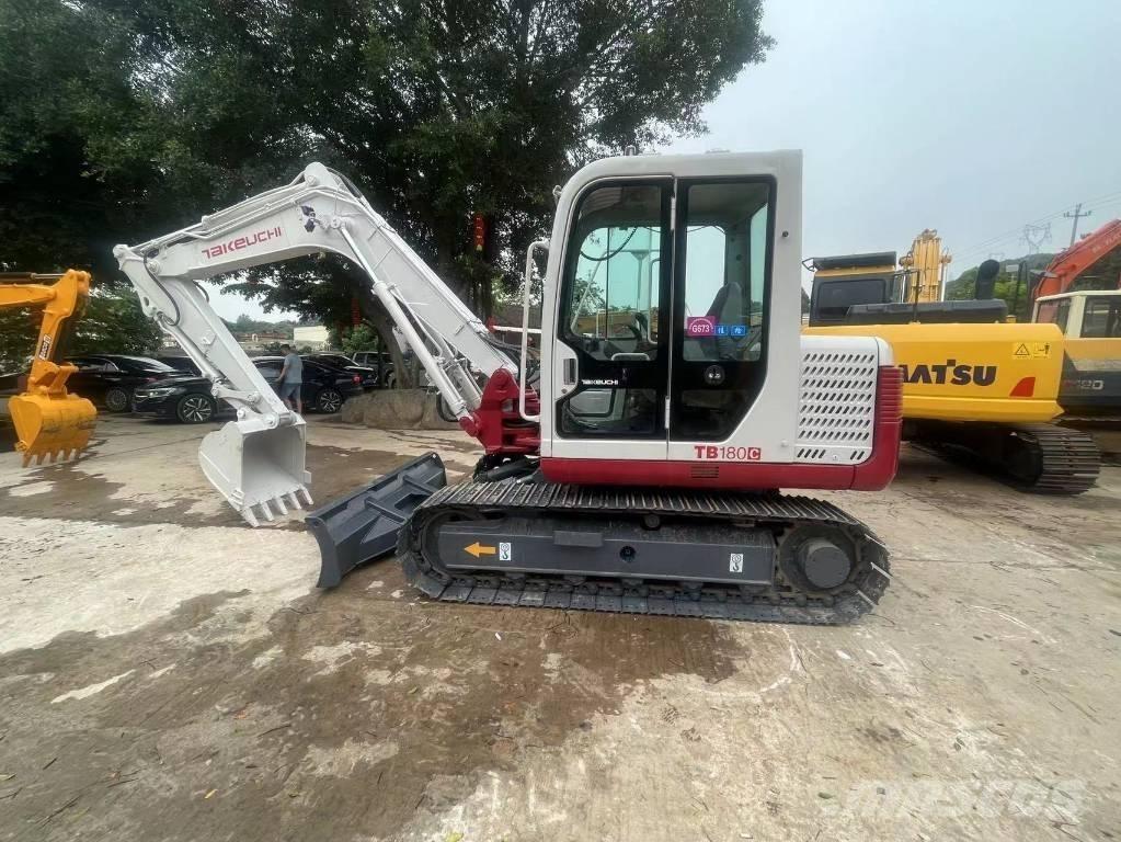 Takeuchi TB180C Vikšriniai ekskavatoriai