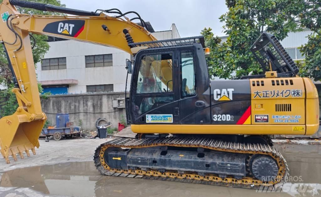 CAT 320 D2 Vikšriniai ekskavatoriai