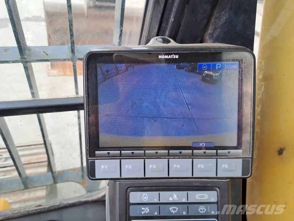 Komatsu HB 215 LC-2 Vikšriniai ekskavatoriai