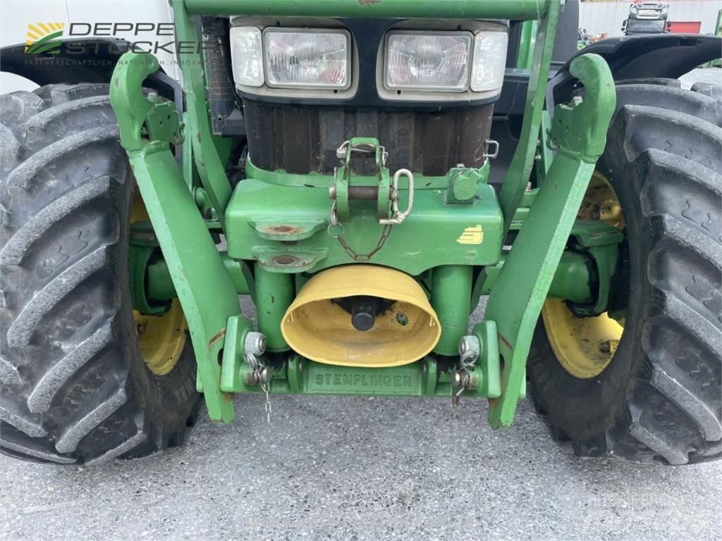 John Deere 5820 Traktoriai