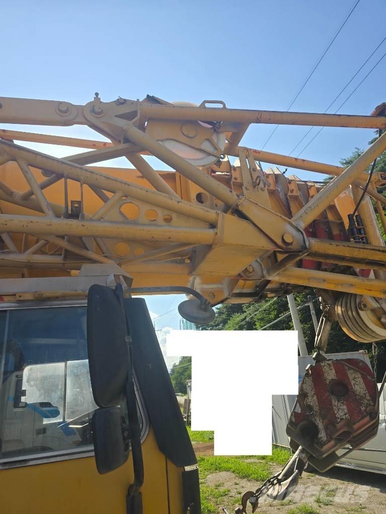 Liebherr LTM 1090 Visureigiai kranai
