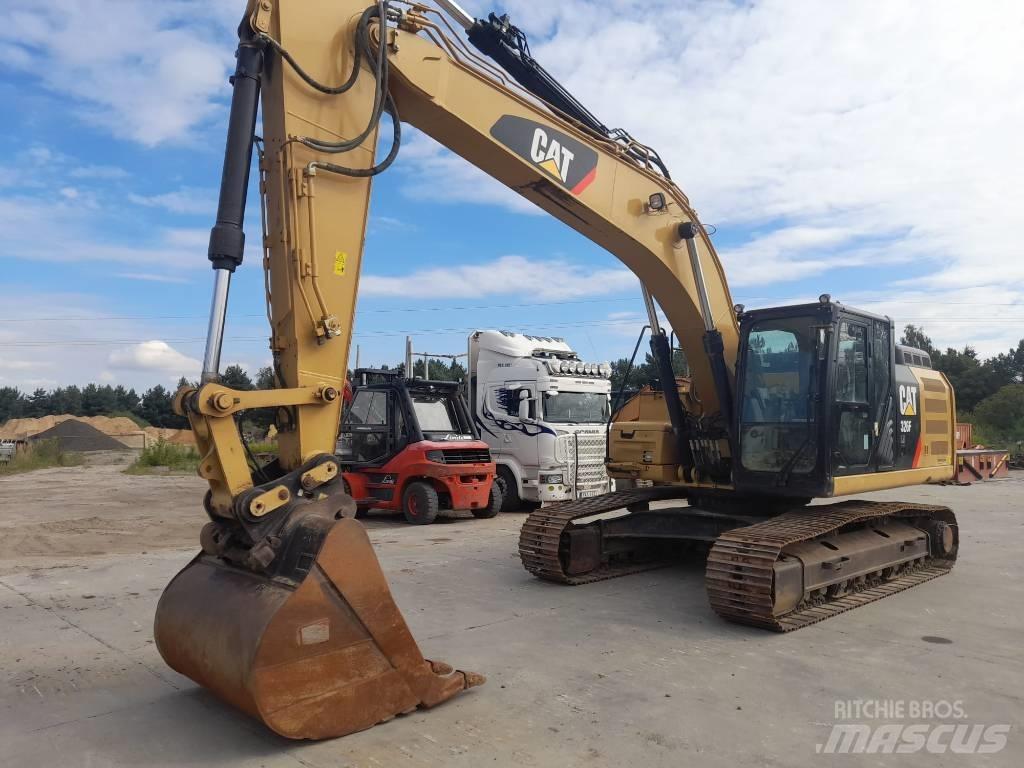 CAT 326 F Vikšriniai ekskavatoriai