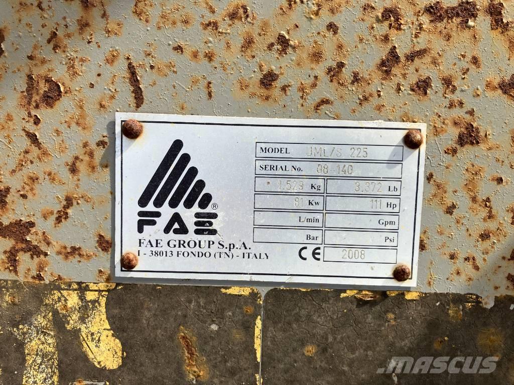 FAE UML/S 225 Varomosios akėčios ir žemės frezos