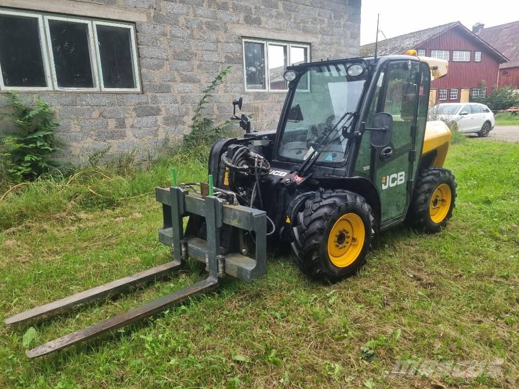 JCB 516-40 Teleskopiniai krautuvai