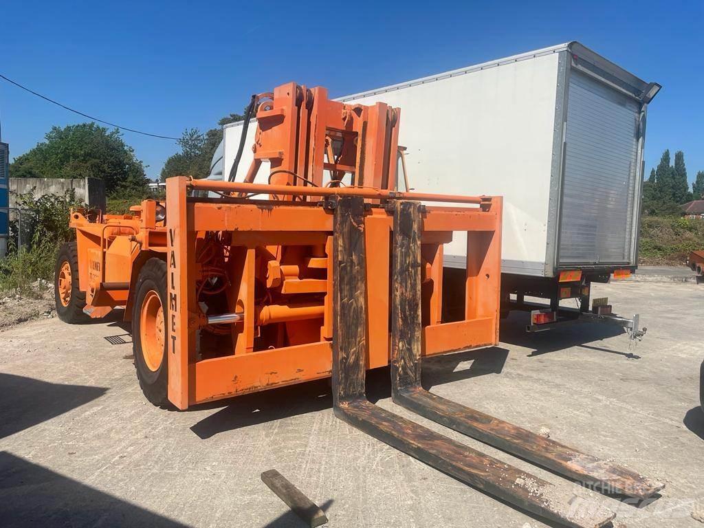Valmet TD2212 Dyzeliniai krautuvai