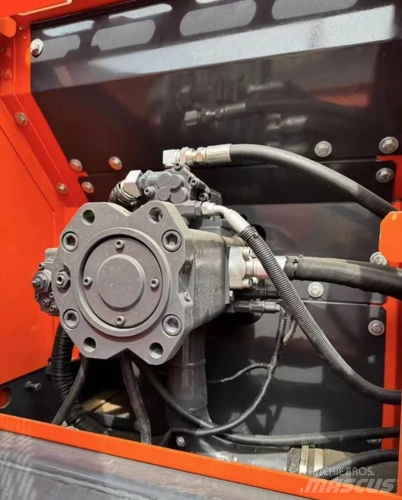 Doosan DX 225 Vikšriniai ekskavatoriai