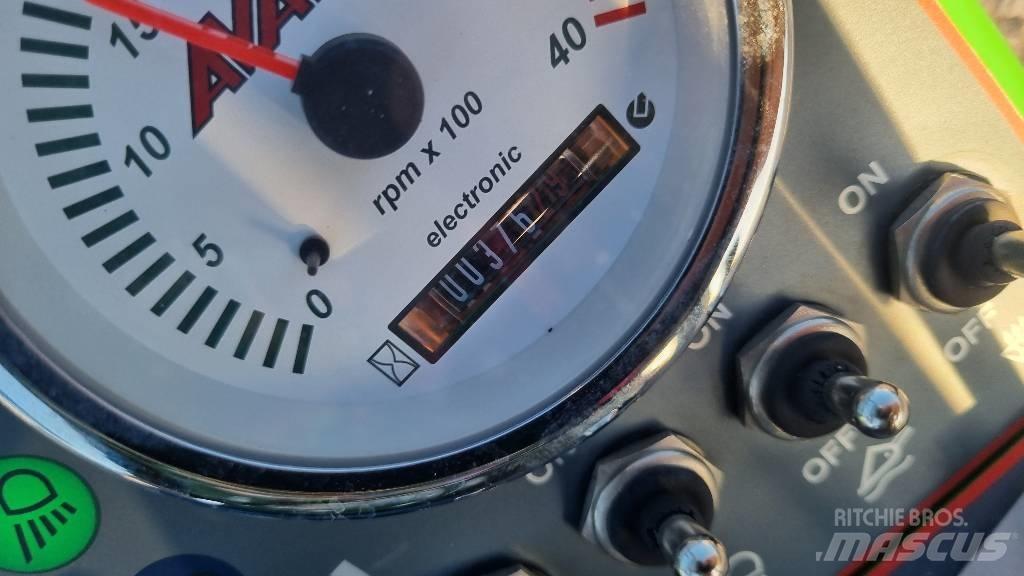 Avant 528 Krautuvai su šoniniu pasukimu