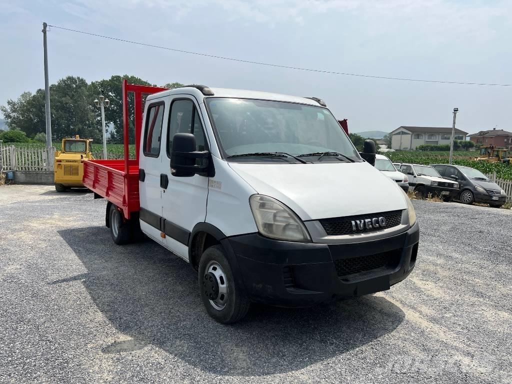 Iveco Daily 35-110 Sunkvežimiai su dengtu kėbulu