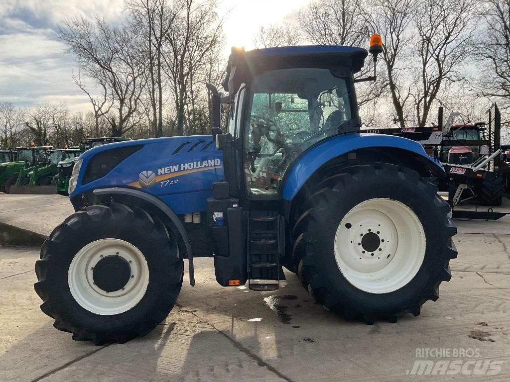New Holland T 7.210 Traktoriai