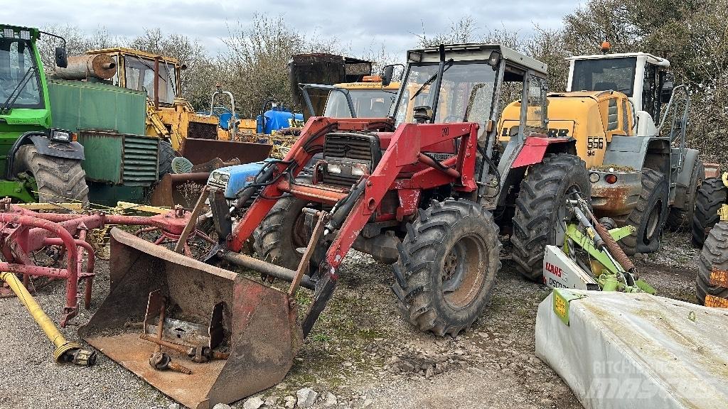Massey Ferguson 390 Traktoriai