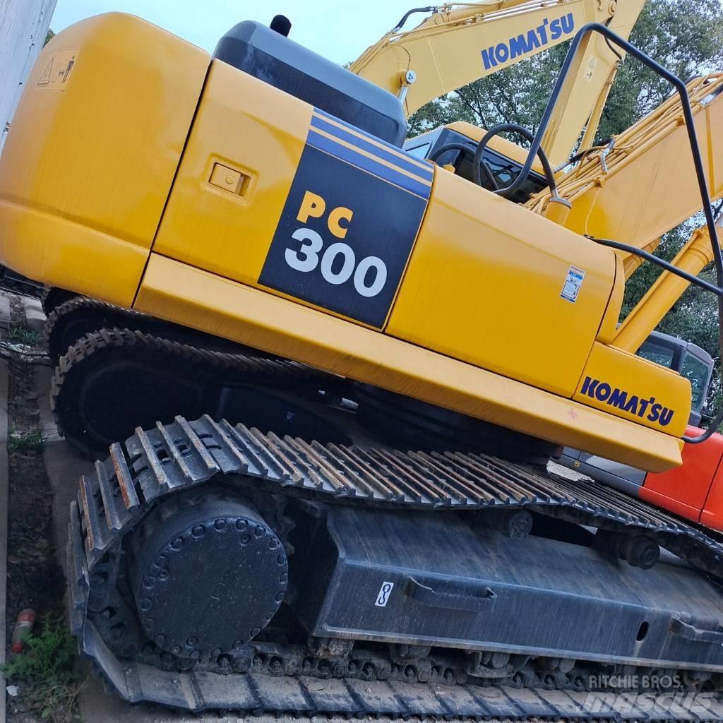 Komatsu PC 300 Vikšriniai ekskavatoriai